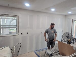 Read more about the article Full drywall sheet install for updated kitchen